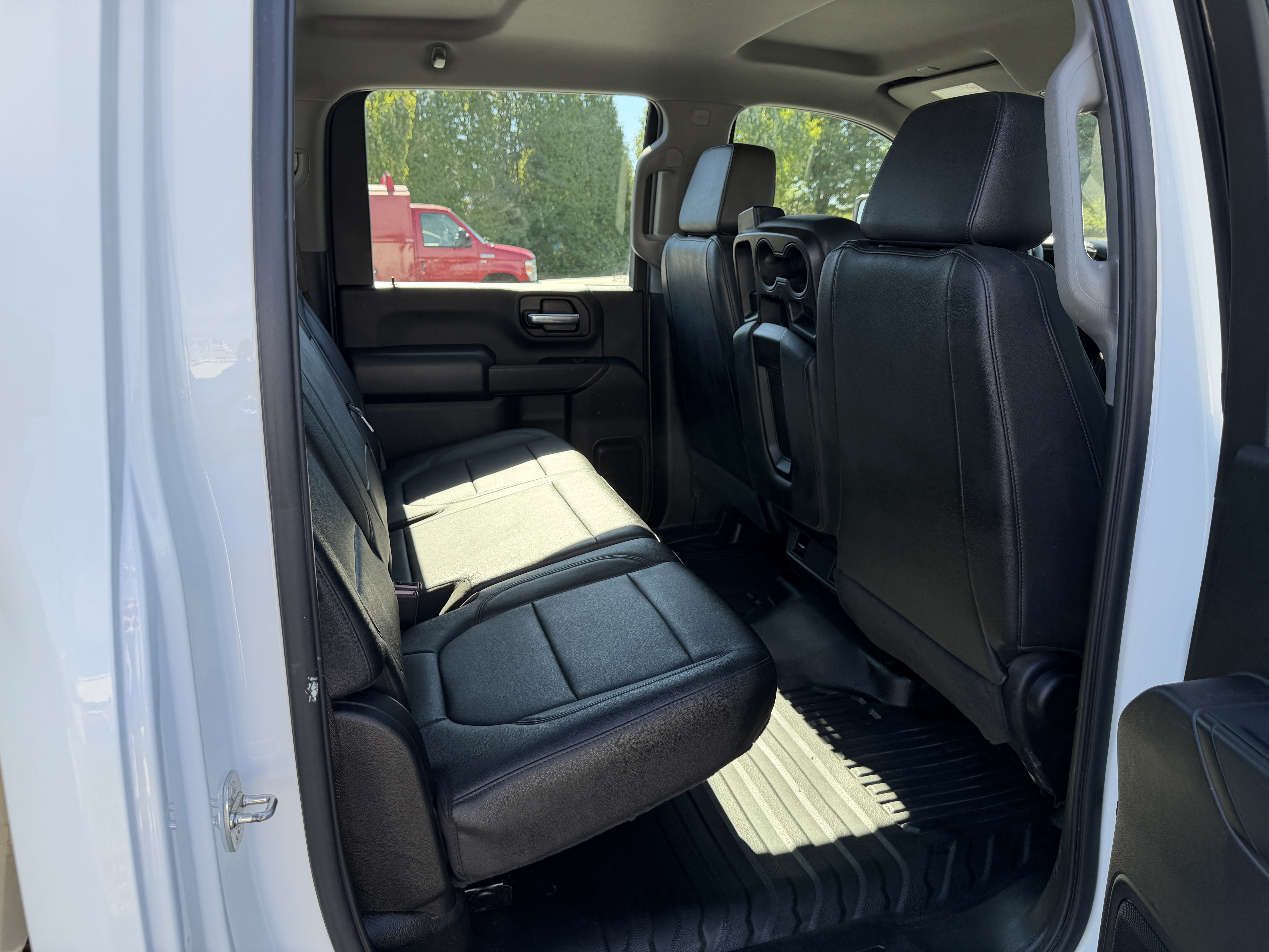Used 2022 GMC Sierra 2500 Pro w/ Fleet Convenience Package AWD/4WD image 32