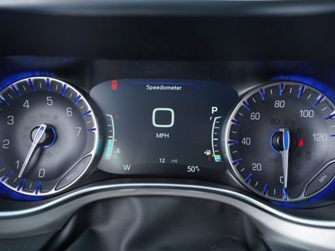 New 2026 Chrysler Pacifica Pinnacle AWD/4WD image 31