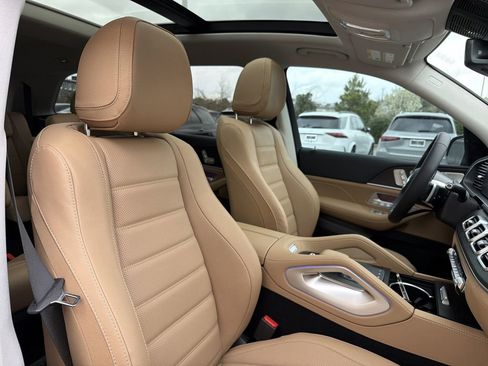 New 2026 Mercedes-Benz GLS 450 4MATIC image 21
