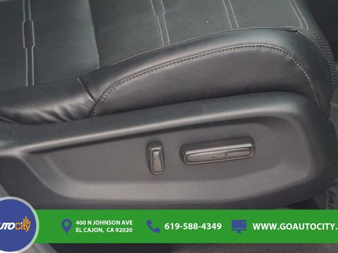 Used 2017 Honda CR-V Touring image 16