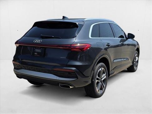 New 2025 Audi Q5 Premium image 5