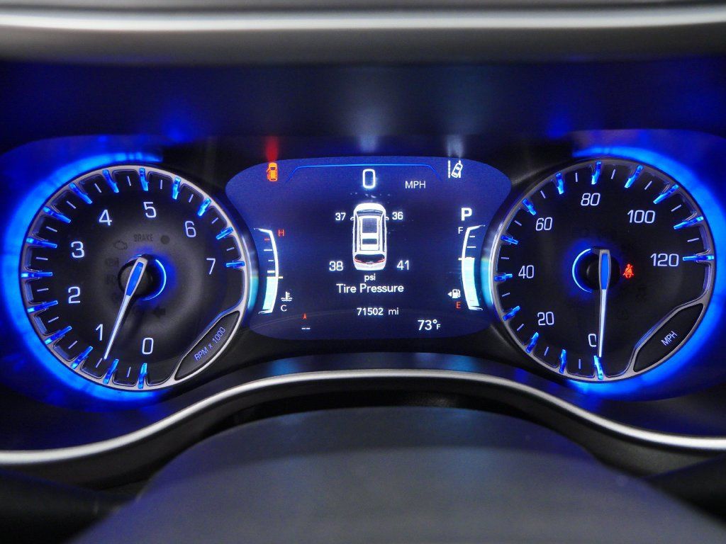 Certified 2023 Chrysler Pacifica Touring-L FWD image 31