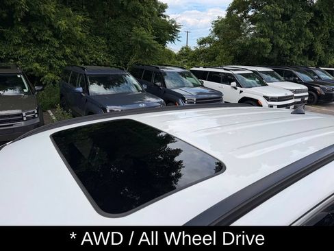 Certified 2025 Hyundai Tucson SEL AWD/4WD image 11