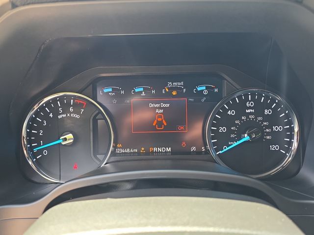 Used 2020 Ford Expedition XLT w/ Equipment Group 202A AWD/4WD image 15