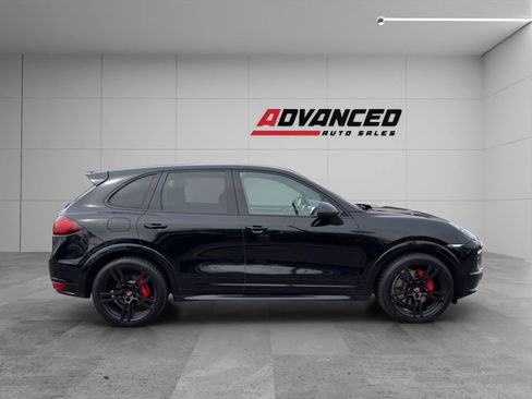 Used 2014 Porsche Cayenne GTS image 8