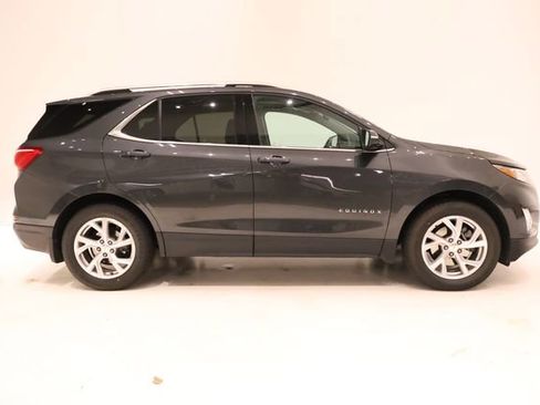 Used 2018 Chevrolet Equinox LT w/ Sun & Infotainment Package image 3