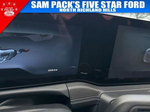 Used 2024 Ford Mustang GT Premium image 8