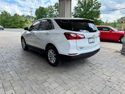 Used 2020 Chevrolet Equinox LS w/ LS Convenience Package FWD image 5