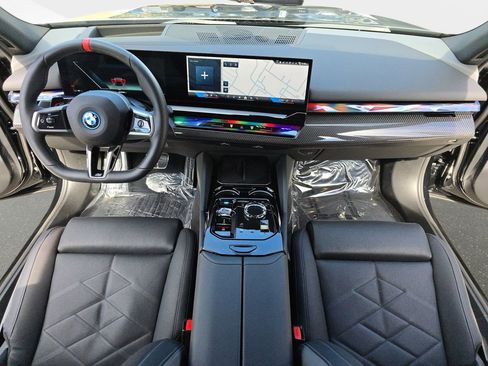Used 2025 BMW i5 M60 w/ Executive Package AWD/4WD image 10