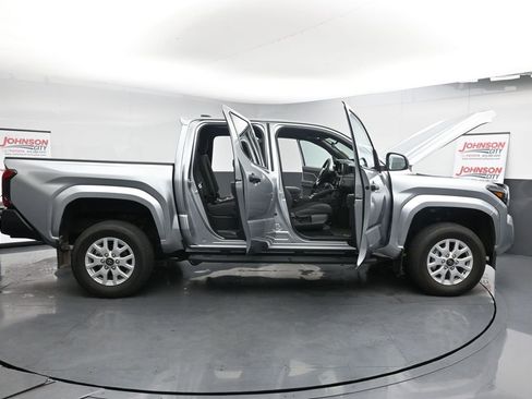 Used 2024 Toyota Tacoma SR w/ SR Upgrade Package image 37