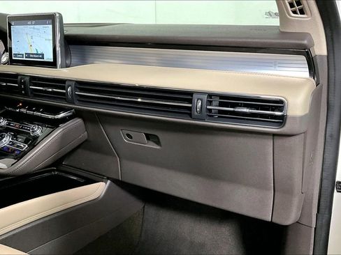 Used 2022 Lincoln Corsair FWD w/ Equipment Group 101A image 16