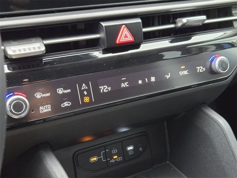 New 2026 Kia Sportage EX image 14