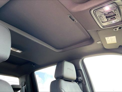 Used 2024 GMC Sierra 2500 AT4 w/ AT4 Premium Plus Package AWD/4WD image 28