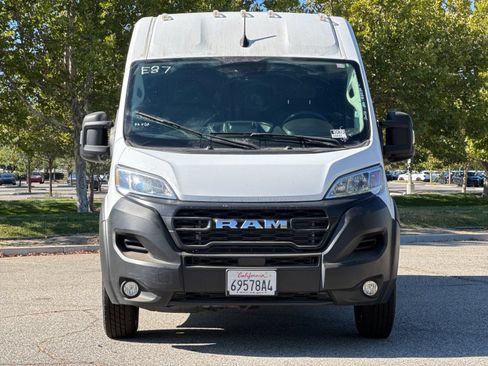 Used 2025 RAM ProMaster 2500 w/ Convenience Group FWD image 6