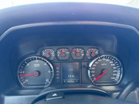 Used 2015 Chevrolet Silverado 3500 W/T image 33