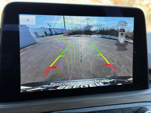 Used 2020 Ford Escape Titanium image 24