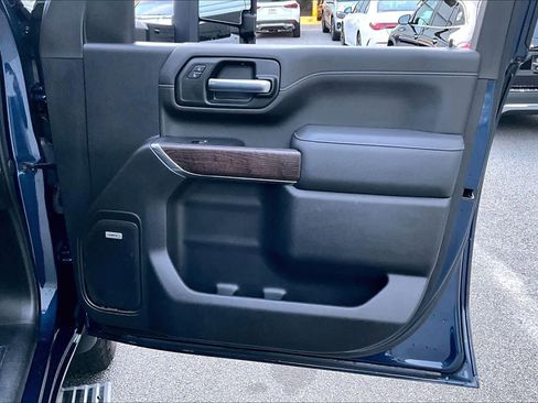 Used 2022 GMC Sierra 2500 Denali w/ Denali Ultimate Package image 23