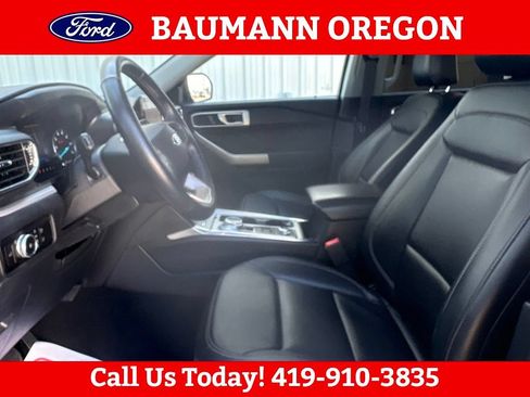 Used 2023 Ford Explorer XLT w/ Equipment Group 202A AWD/4WD image 15