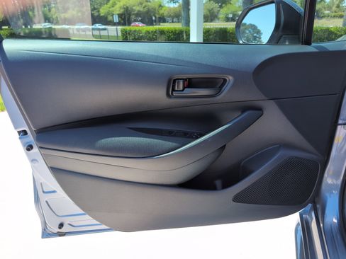 Certified 2025 Toyota Corolla LE image 14