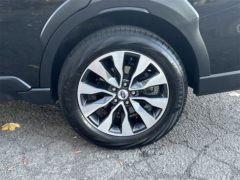 Certified 2023 Subaru Outback Limited image 11