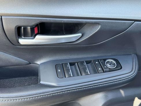 Certified 2025 Toyota Grand Highlander AWD image 18