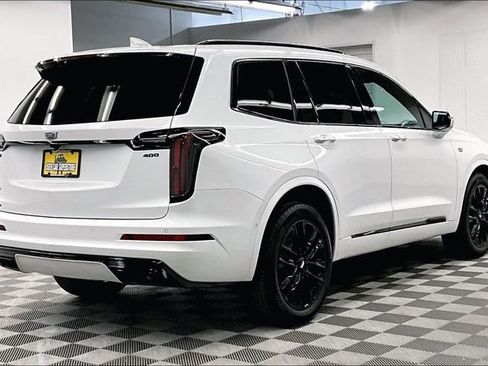 Used 2024 Cadillac XT6 Sport w/ LPO, ONYX Package AWD/4WD image 13