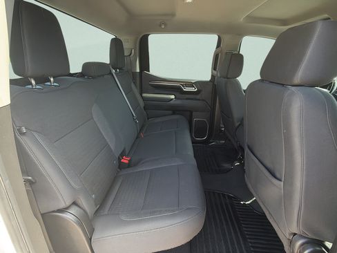 Used 2024 Chevrolet Silverado 1500 LT AWD/4WD image 12