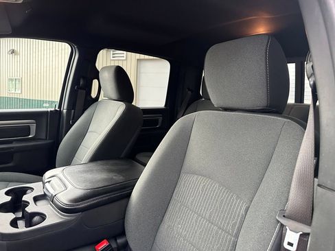 Used 2022 RAM 1500 Warlock AWD/4WD image 13