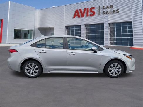 Used 2024 Toyota Corolla LE image 7