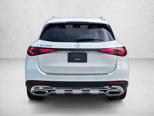 Used 2023 Mercedes-Benz GLC 300 image 4