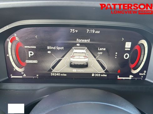 Used 2022 Nissan Rogue Platinum w/ Head-Up Display Package FWD image 13
