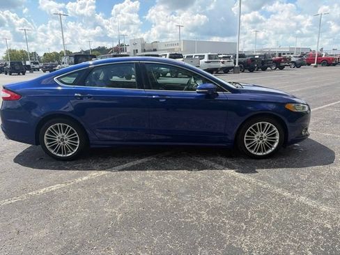 Used 2016 Ford Fusion SE w/ Equipment Group 202A FWD image 9