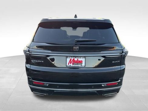 Used 2025 Buick Enclave Avenir w/ Super Cruise Package image 6