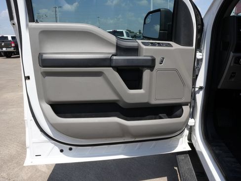 Used 2019 Ford F150 XL w/ Equipment Group 101A Mid RWD image 15