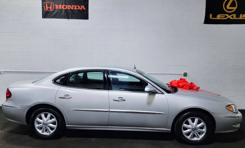 Used 2005 Buick LaCrosse CXL w/ Chrome Appearance Package FWD image 2
