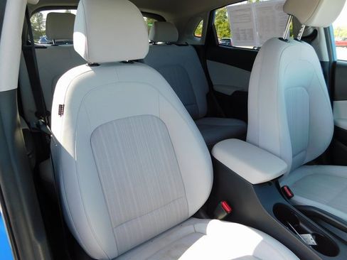 Used 2022 Hyundai Kona SEL image 18