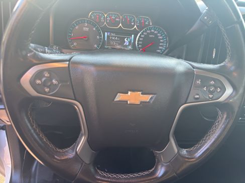 Used 2018 Chevrolet Silverado 1500 LT AWD/4WD image 17