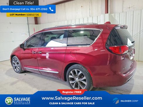 Used 2018 Chrysler Pacifica Limited w/ Tire & Wheel Group FWD image 3