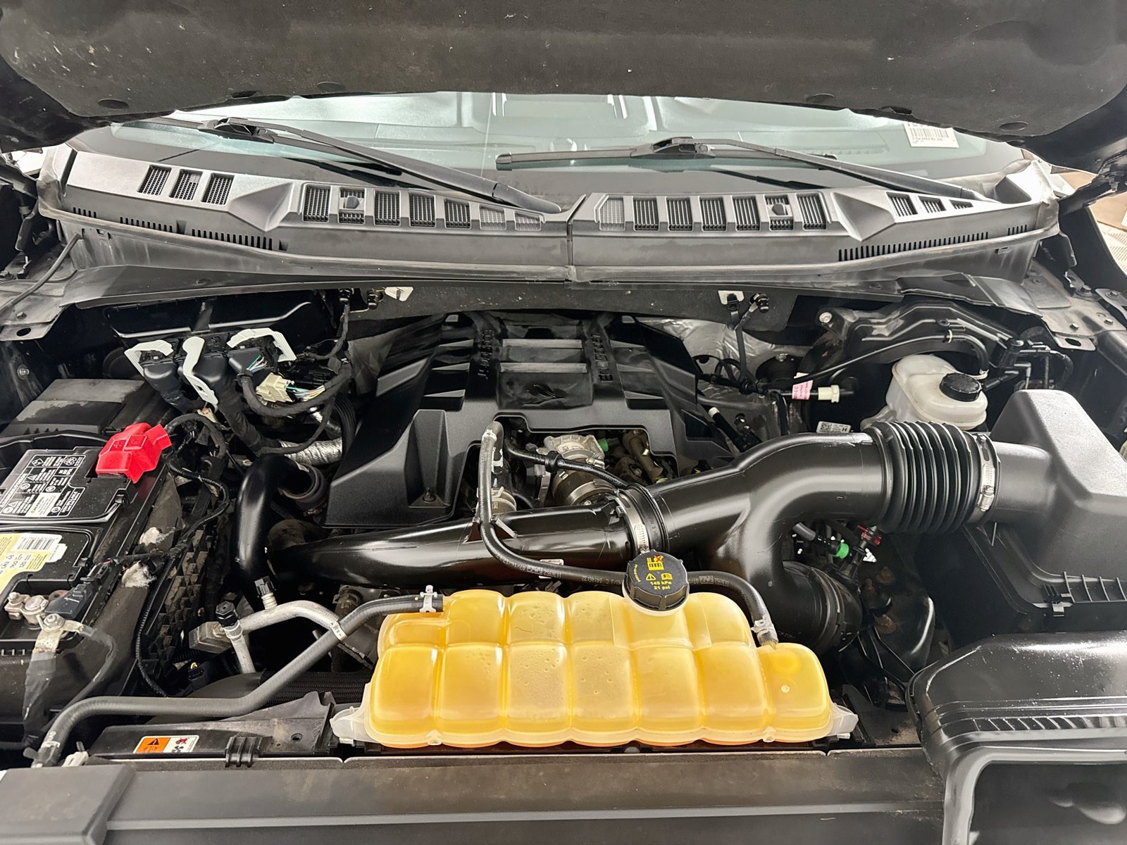 Used 2018 Ford F150 XLT w/ Equipment Group 302A Luxury AWD/4WD image 10