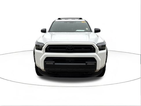 Used 2025 Toyota 4Runner SR5 image 8