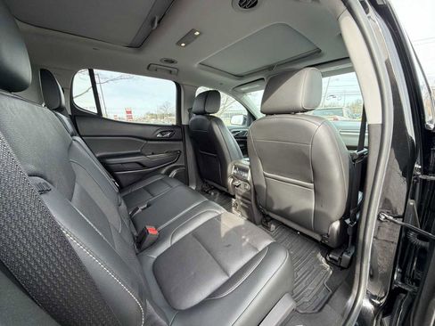 Used 2018 GMC Acadia SLT w/ LPO, Black Accent Package image 14