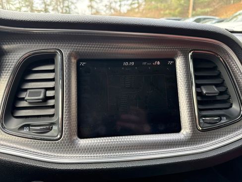 Used 2018 Dodge Challenger SRT Hellcat image 19