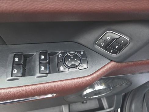 Used 2023 Ford Expedition Max Limited image 18