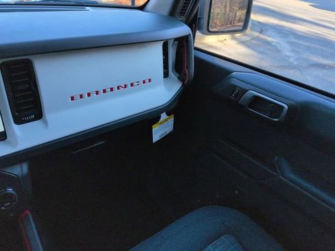 New 2025 Ford Bronco Heritage Edition image 17
