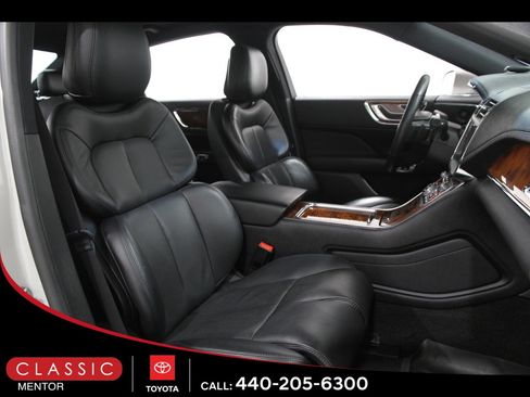 Used 2020 Lincoln Continental AWD w/ Premium Package image 19