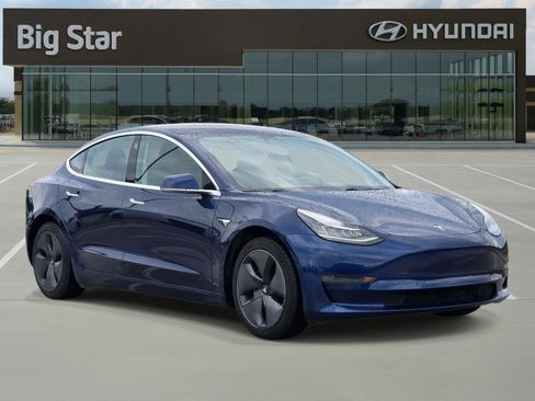 Used 2018 Tesla Model 3 Mid Range RWD image 6