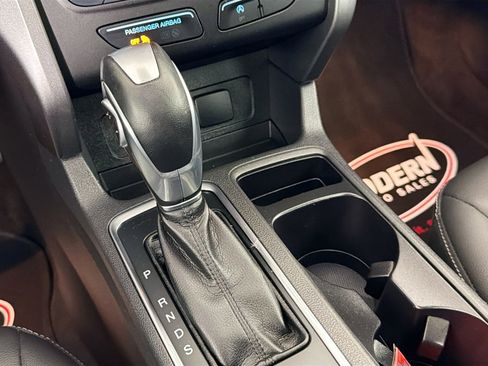 Used 2019 Ford Escape SEL AWD/4WD image 33