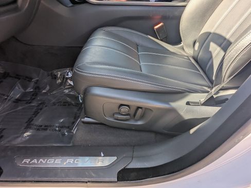 Used 2022 Land Rover Range Rover Velar S image 20