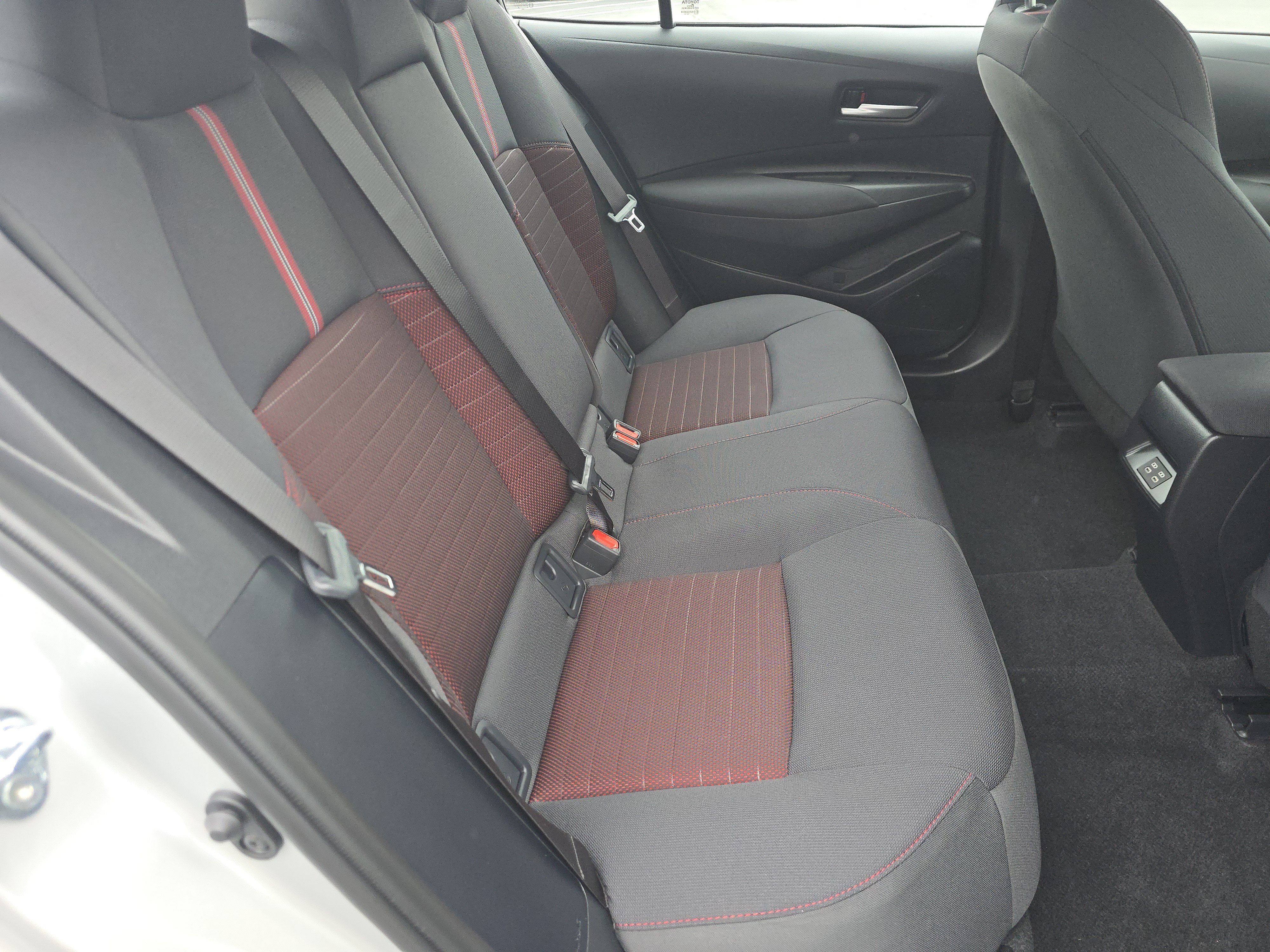 Used 2026 Toyota Corolla SE FWD image 16