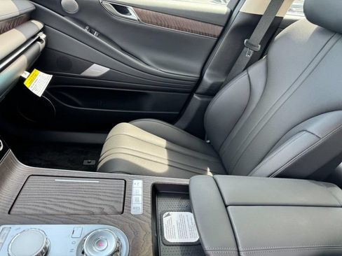 Used 2027 Genesis G80 2.5T Advanced AWD/4WD image 9